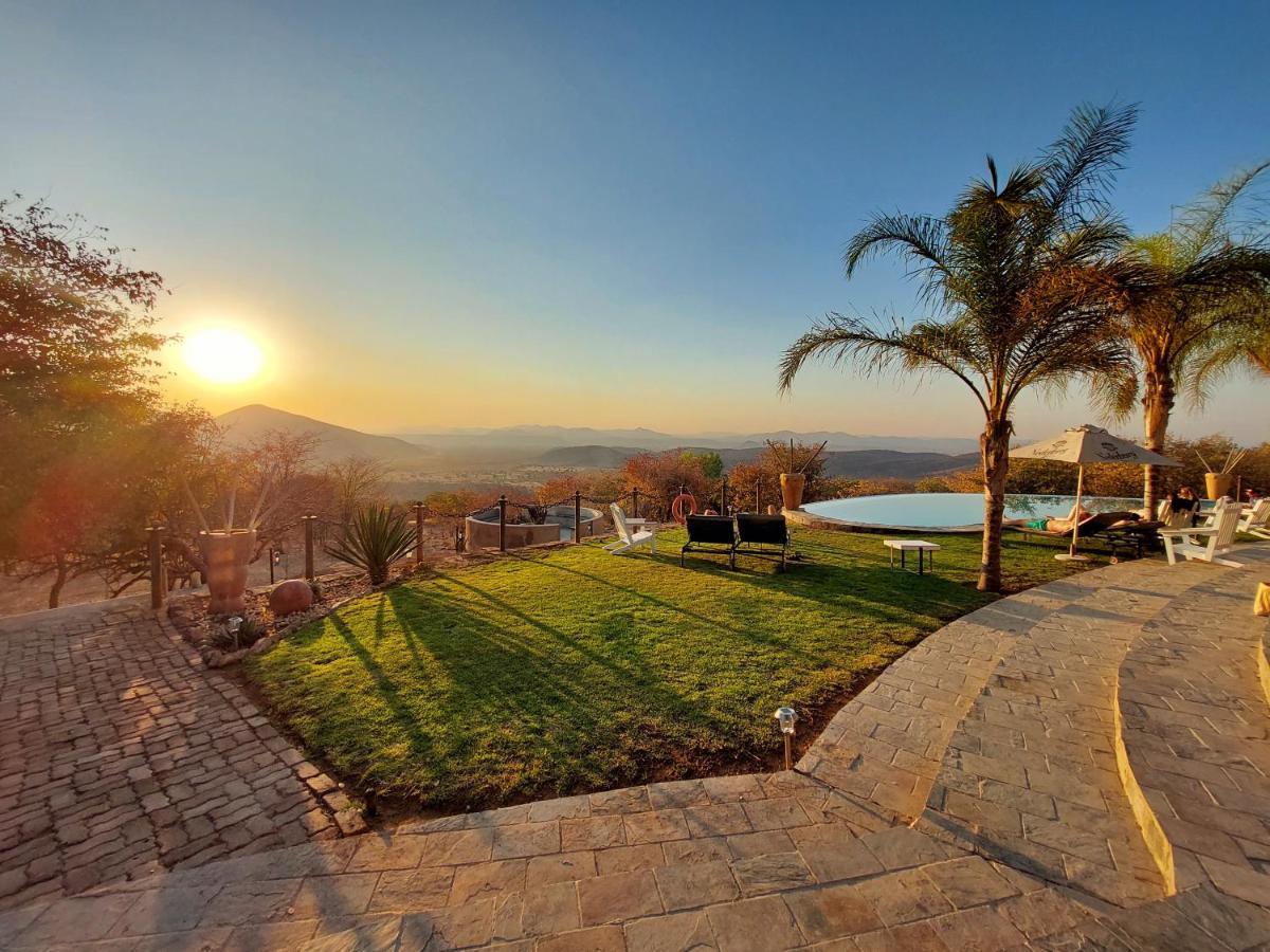 Opuwo Country Lodge ภายนอก รูปภาพ