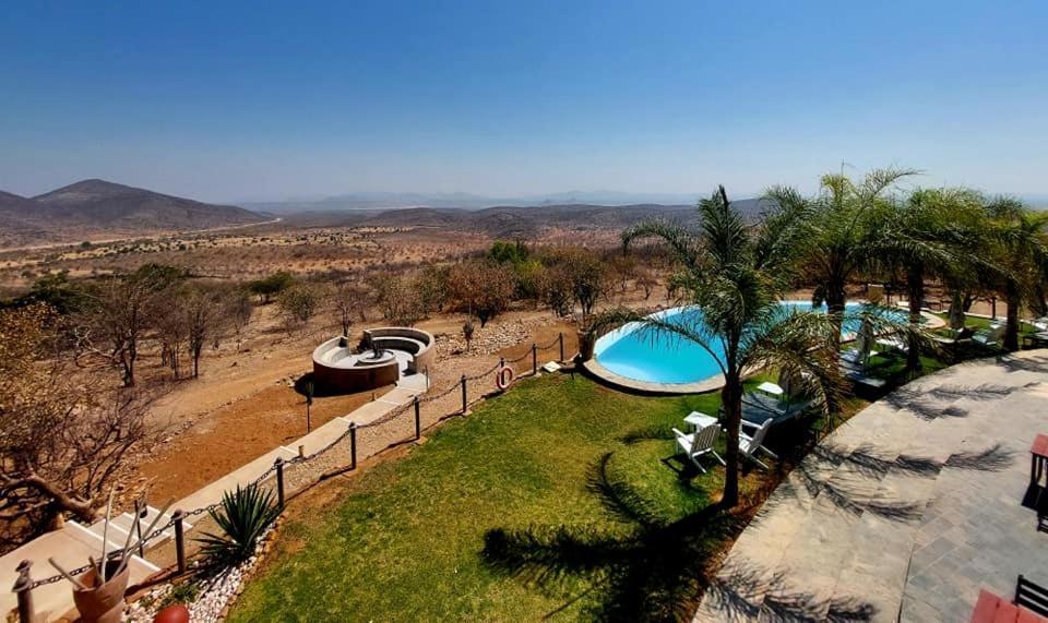 Opuwo Country Lodge ภายนอก รูปภาพ