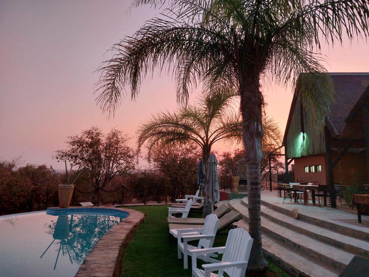 Opuwo Country Lodge ภายนอก รูปภาพ